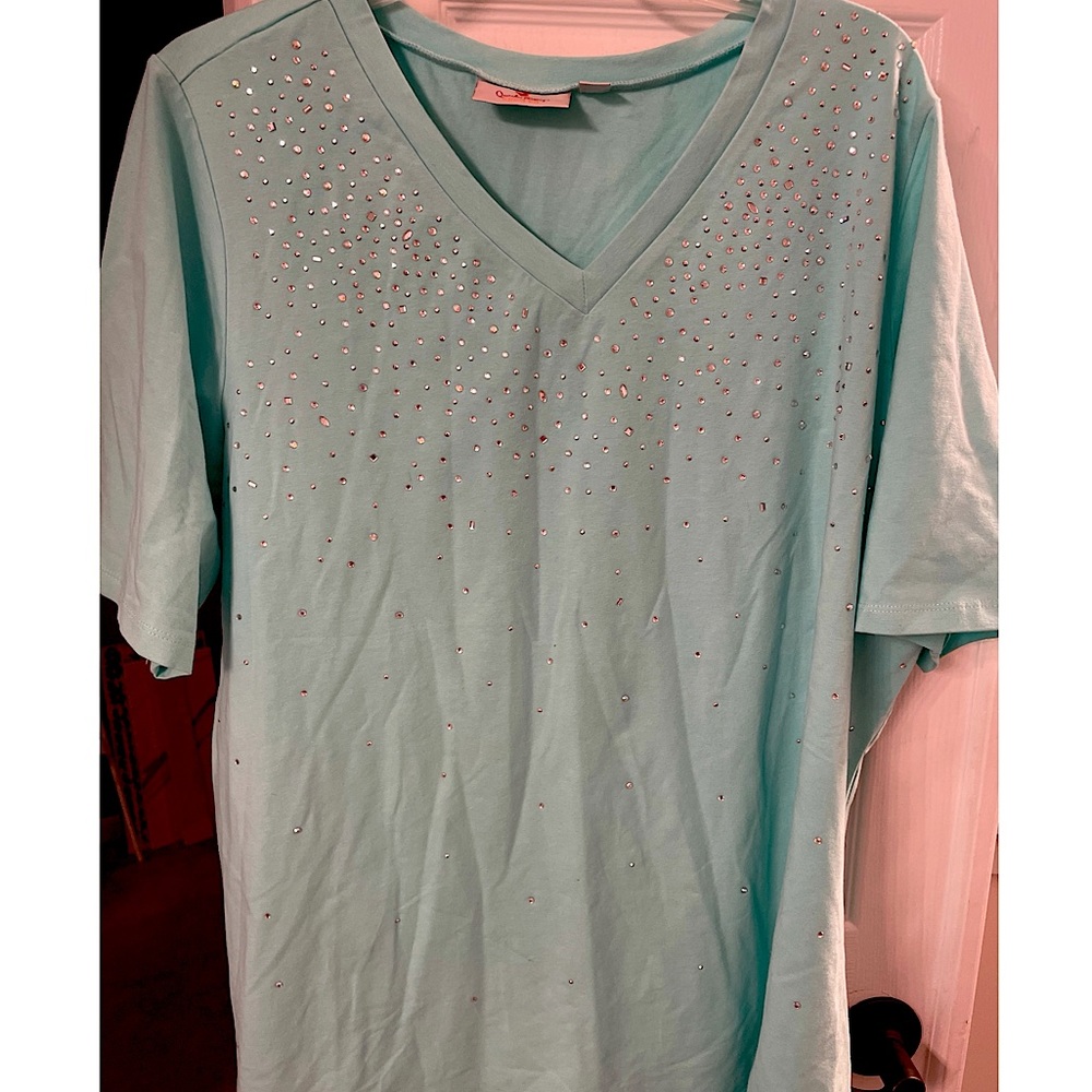 Quacker Factory turquoise 2x top with rhinestones. Never worn.